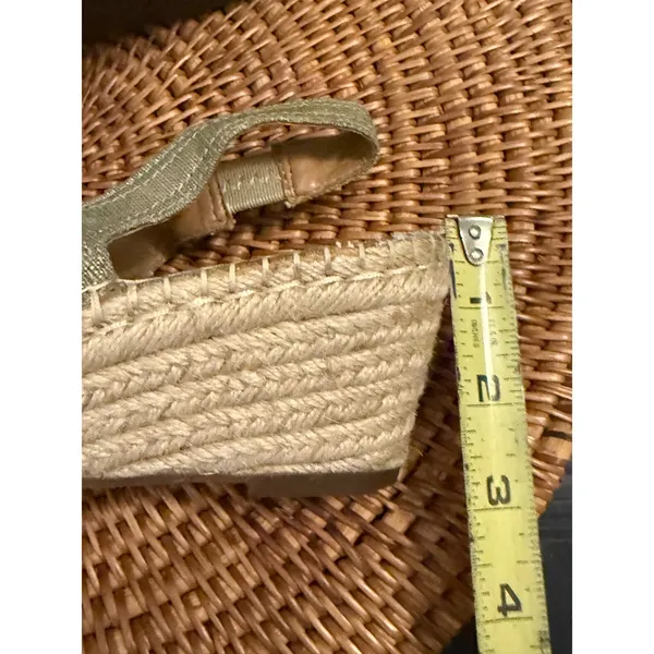 Clarks Artisan Petrina Gaia Sage Green Metallic‎ Espadrille Wedge Sandals 8.5M - Image 8