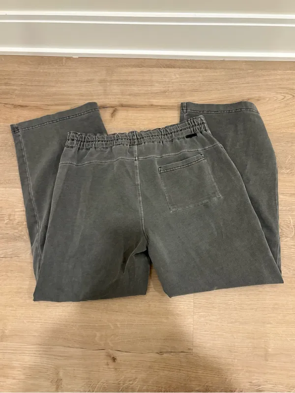 Prana Gray Set Size Small - Image 4