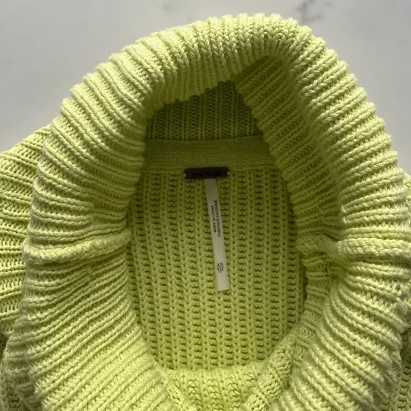 Free People Layer Cake Sweater Key Lime XS Oversized Turtleneck Chunky Knit - Image 3