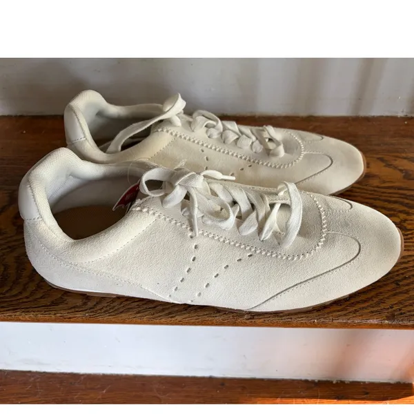 Blondo Callen Waterproof Suede Sneakers Cream Sand Low Top Star Sole Womens 11M‎ - Image 2