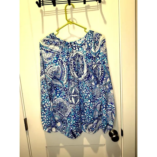 Lilly Pulitzer Willa Blouse Womens Medium Blue Midnight Print V Neck Tunic Top - Image 5