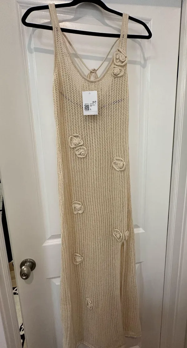 Forever 21 Beige Rosette Beach Cover Up - Image 3