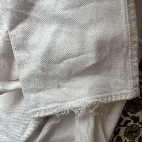 White Levis - Image 2