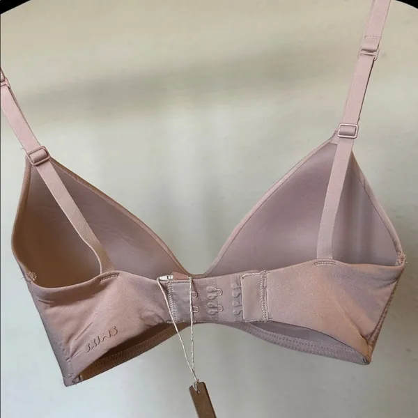 SKIMS Wireless Lightly Lined Bra Mica  1889 size 30D ‎ NWT - Image 5