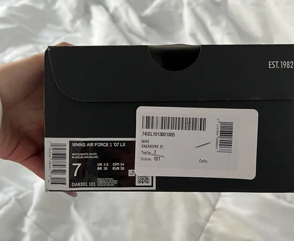 Air Force 1 - Image 16