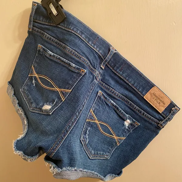Abercrombie & Fitch blue jean shorts - Image 3