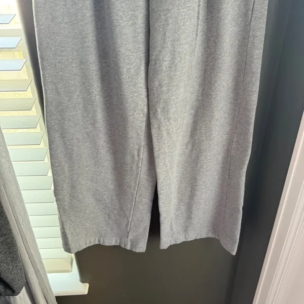 Old Navy SoComfy Wide‎ Leg Sweatpants Heather Gray Fleece High Rise Small - Image 3