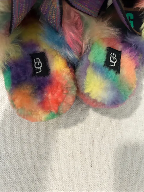 UGG Fluff Yeah Pride Slipper women's, Rainbow Tied dye, size 7, NEW with tags - Image 8