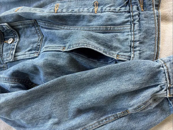 Old Navy Distressed Denim Jacket - Image 4