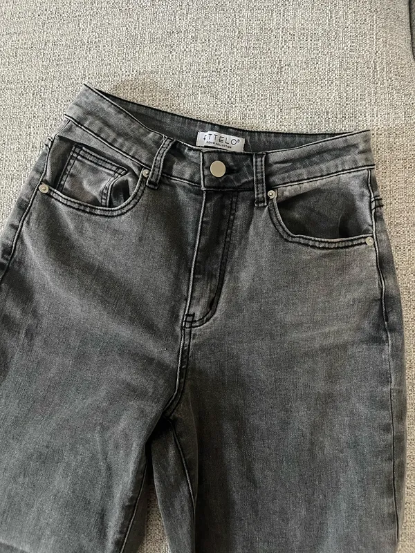 Amazon Jeans - Image 2