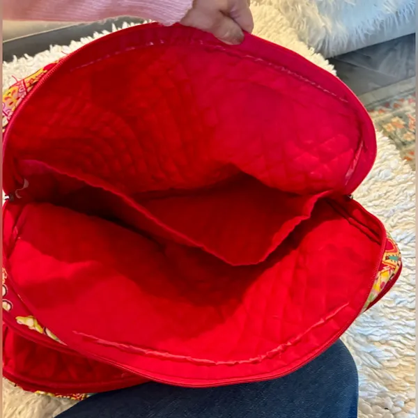 Vera Bradley Red Paisley Crossbody Laptop Document Bag - Image 4