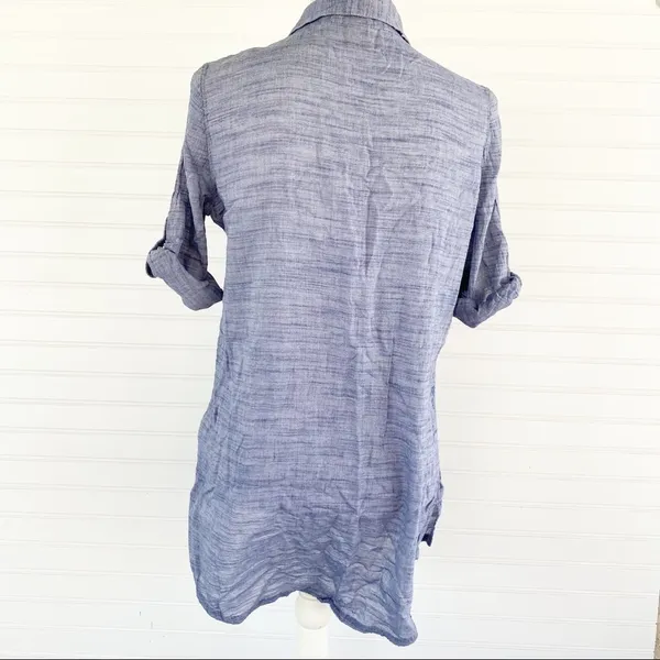 Canyon River Blues Button top Size Medium blue‎ chambray - Image 3
