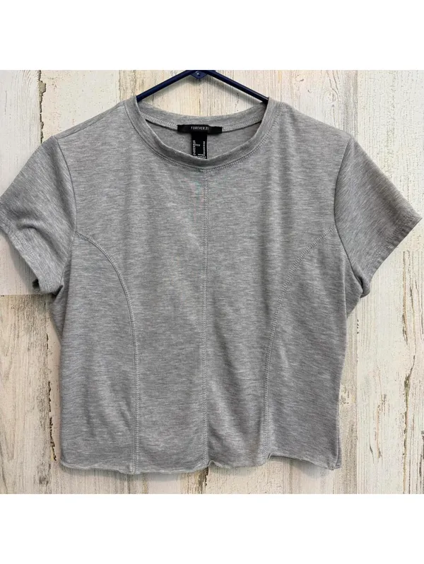 Forever 21 Women's Medium Detail Crop Top - Image 2