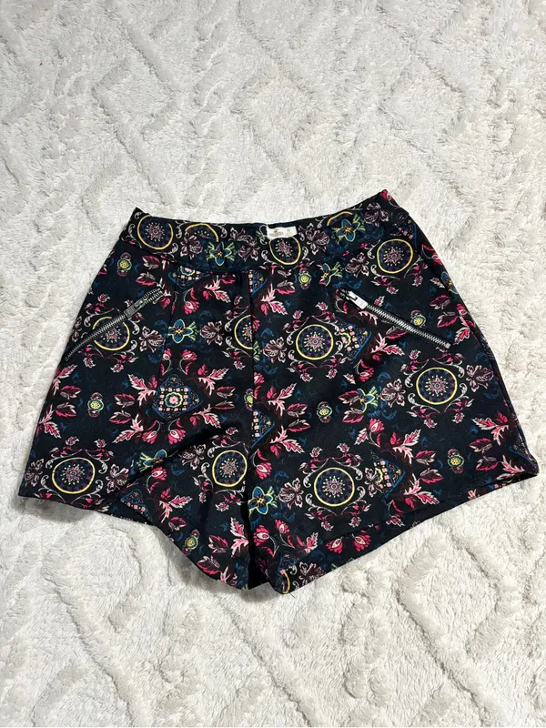 Hollister xsmall shorts - Image 2