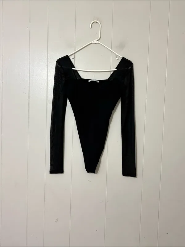 Abercrombie & Fitch Black Mesh Long Sleeve Sweetheart Neck Bodysuit Size S Going - Image 2