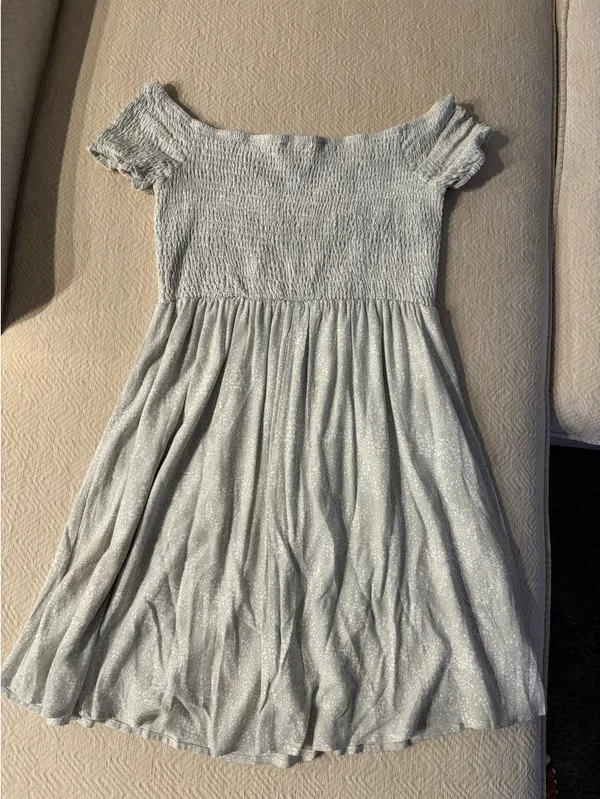Local Boutique Dress Gray Size L - Image 2
