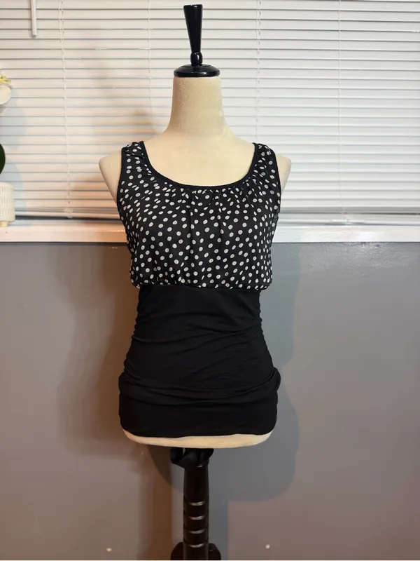 Maurices Black White Polka Dot Ruched Sleeveless Blouse Top Medium - Image 3