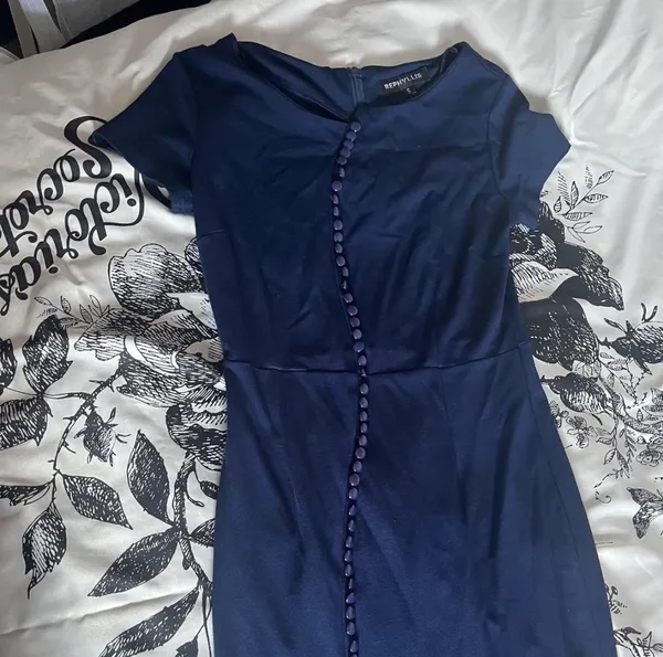 Elysiian Navy Blue Minimal Maxi Dress - Image 3