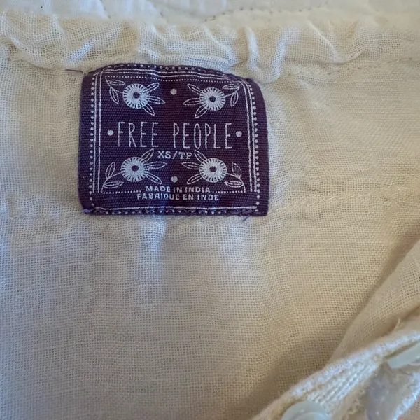 white and floral free people top in size extra small - Image 2