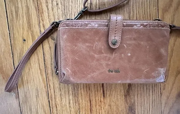 THE SAK Iris Tobacco Brown Flower Embossed Smartphone Crossbody Wristlet Wallet - Image 3