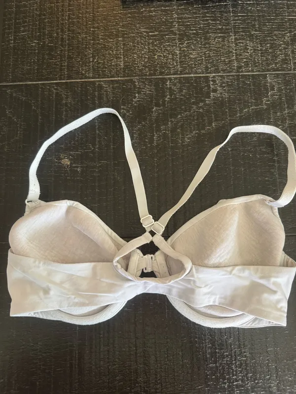 White Victoria's Secret Bra Front Closure 36C - Image 4