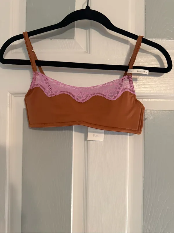 Cotton On Body Sabrina Scoop Neck Bralette - Image 2