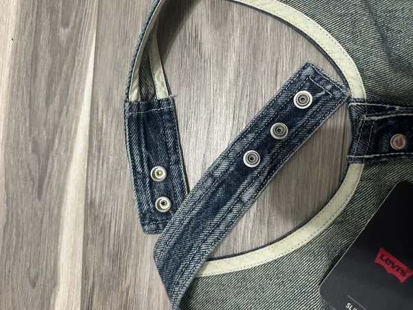 Levi's Jean Top - Image 4