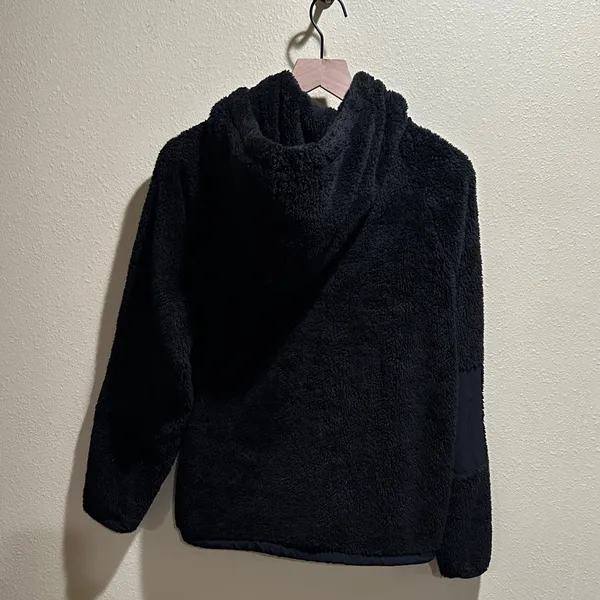 TNA size small Black Plush Hooded Jacket - Image 6