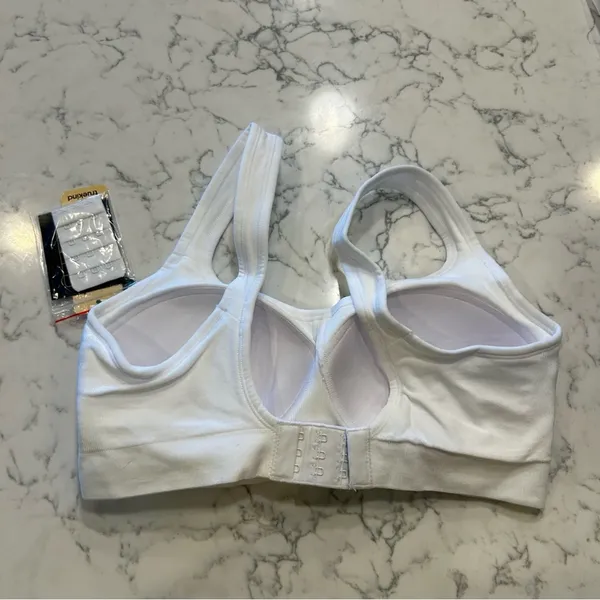 NWT Truekind White Daily Comfort Wirefree Shaper Bra Size Small‎ - Image 2