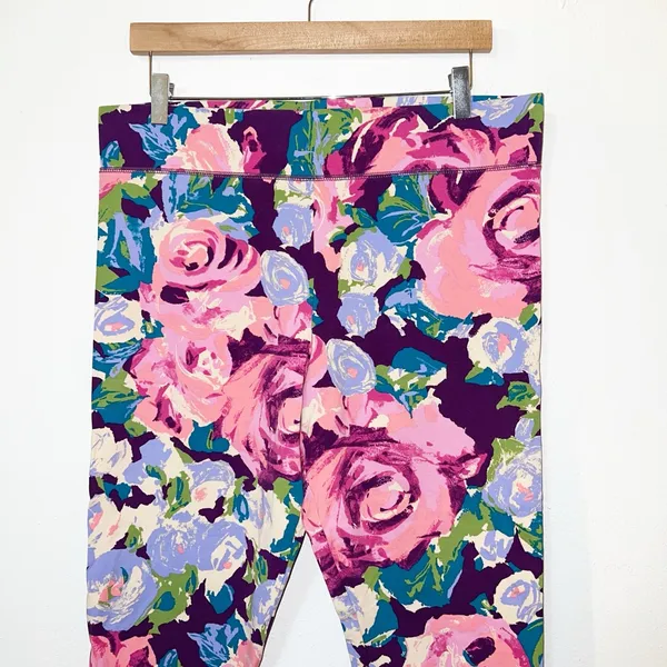 Aerie colorful floral cotton blend cropped comfy summer leggings - Image 2