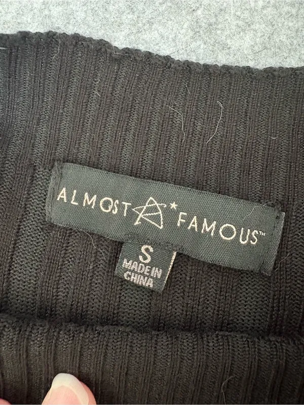 Almost Famous Long Sleeve Black Ribbed Knit Maxi Dress small - Image 9