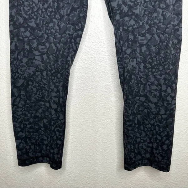Lululemon Align Crop *21" Wild Thing Camo Deep Coal Multi 8 - Image 4
