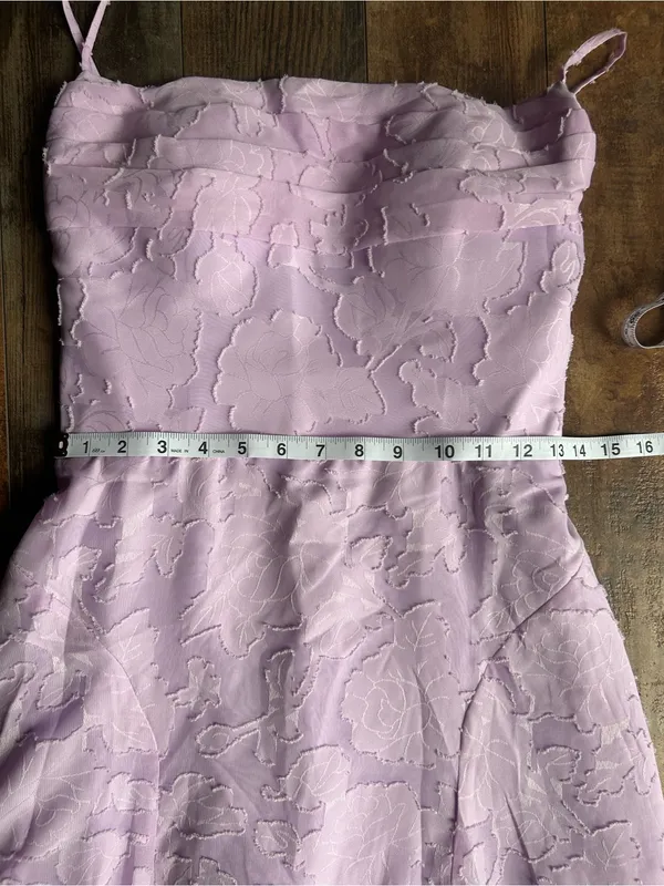 Strapless Lavender Evening Gown with Textured Detail size 6 - Image 4