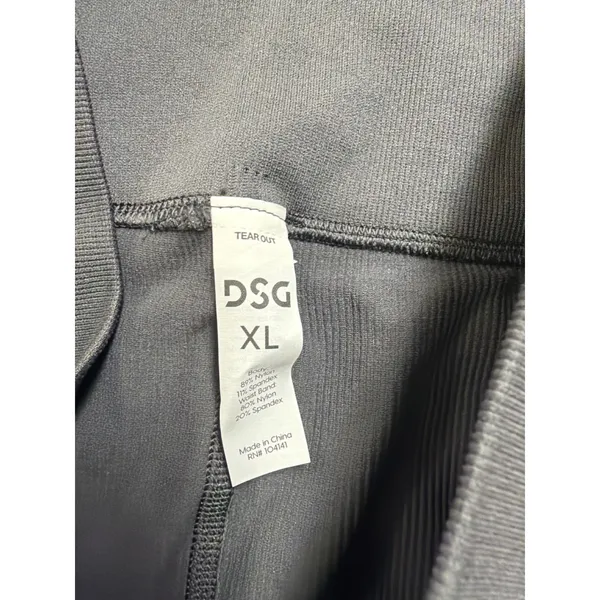 DSG‎ Momentum Seamless High-Rise Bike Shorts Graphic Charcoal XL NWT - Image 2