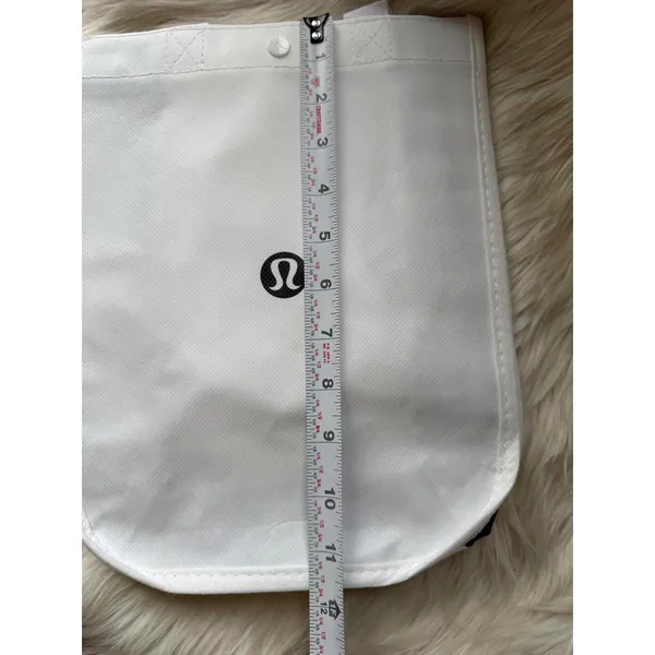 Lululemon White Reusable Tote NWOT’s - Image 3