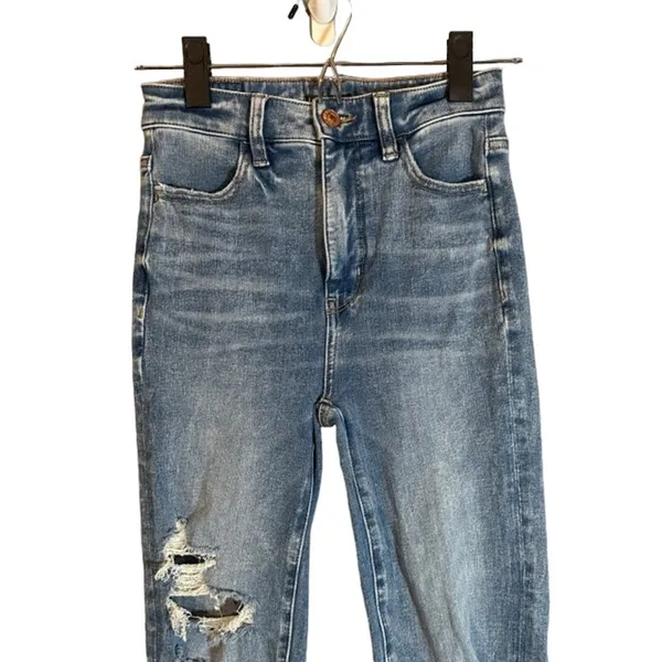 American Eagle Women’s Blue Distressed Shark Bite Fringe Denim Jeans Size 0R - Image 3