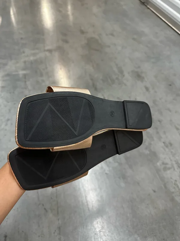 Rosegold sandals Gold Size 7.5 - Image 6