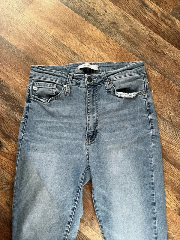 Kancan light blue size 28 women's skinny straight leg Jeans - Image 4