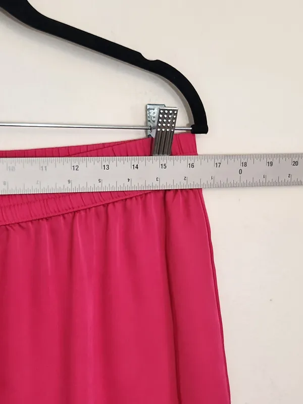 Victoria's Secret Hot Pink Satin Pull-On Lounge Shorts Size Large Flaw - Image 4