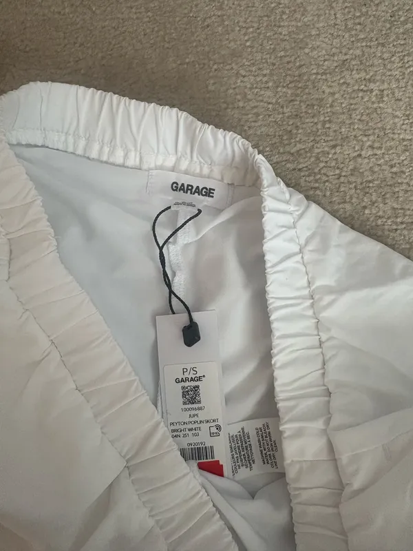 Garage White Skort - Image 4