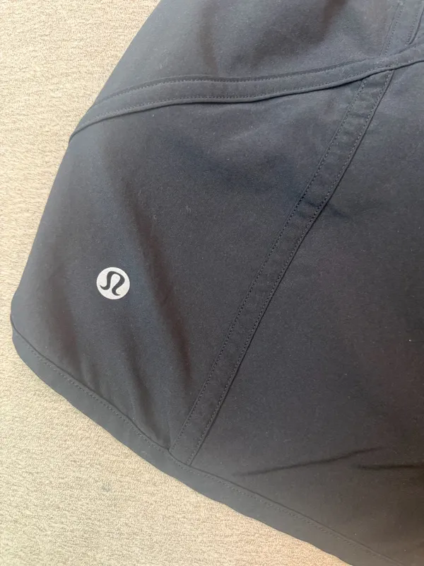 Lululemon Shorts Black Women’s 4 - Image 3