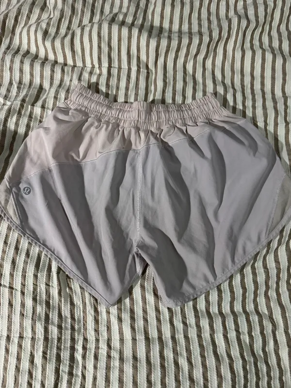 Lululemon Tracker Shorts 2.5" - Image 2