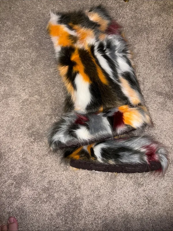 Snow boots Faux Fur Statement in Multicolor Patch size 10.5 new - Image 12
