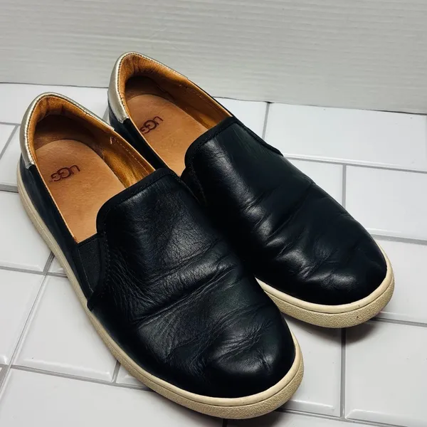 UGG Cas Slip-On Sneakers Womens 11 Black Leather Good Metallic Heel Slip On Shoe - Image 2