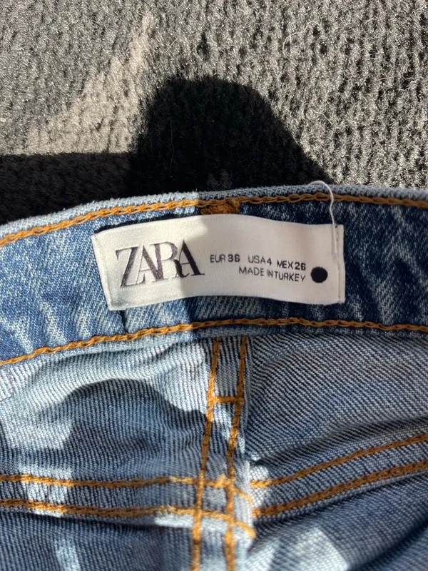 ZARA Jeans High-Rise - Image 5