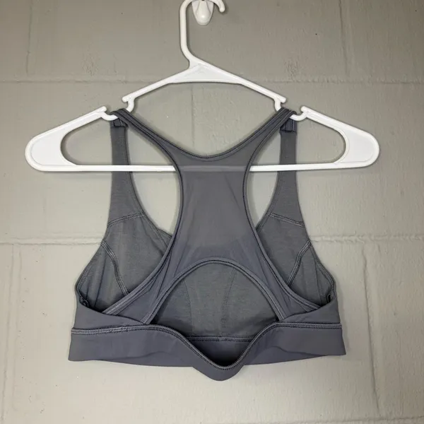 Lululemon Athletica Grey Sports Bra Women’s Size 6 Athletic Bra - Image 3