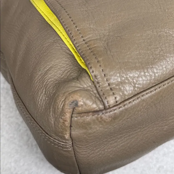 Tory Burch Leather Shoulder Bag - Image 8