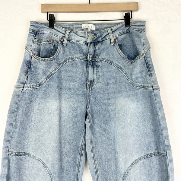 Saige Denim High Rise Barrel Jean Size 13/31 Light Wash - Image 5