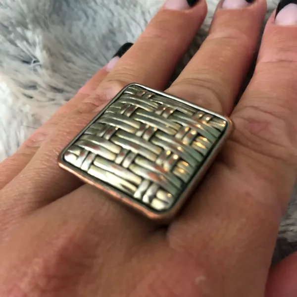 Silver basket weave ring Size 8 - Image 2