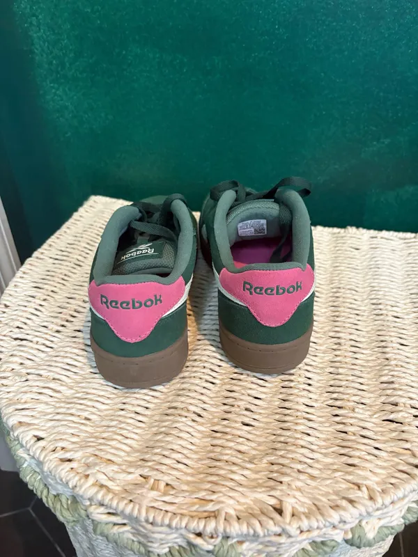 Dark Green Reebok Shoes - Image 5